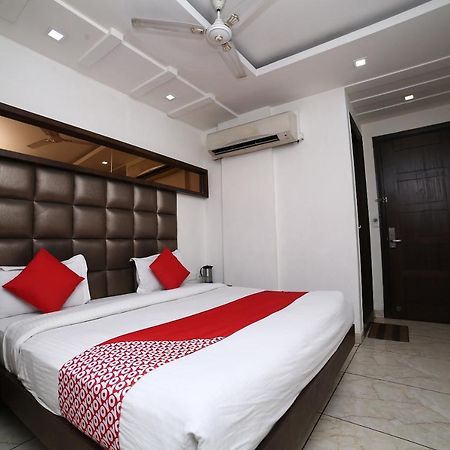 Oyo 11150 Hotel Jmd Rooms Нью-Делі Екстер'єр фото