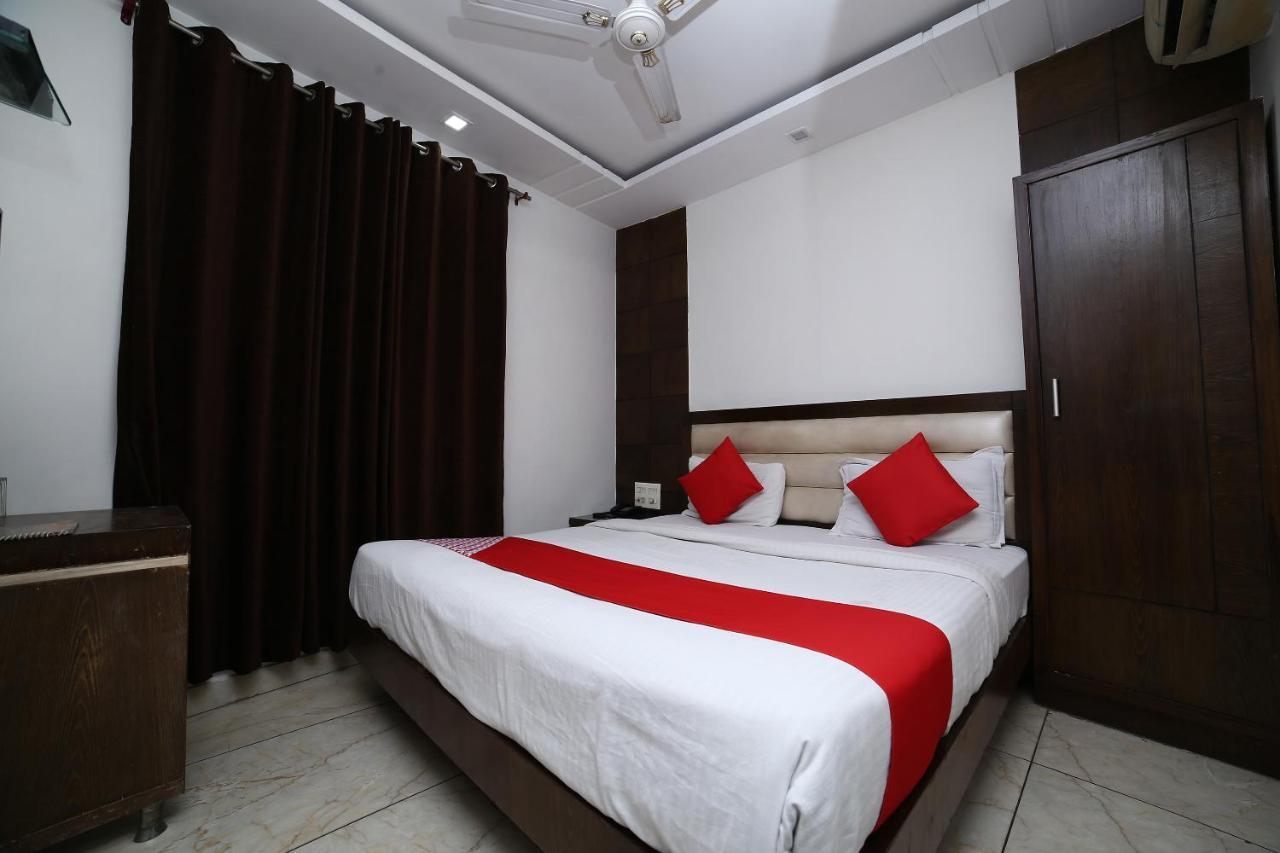 Oyo 11150 Hotel Jmd Rooms Нью-Делі Екстер'єр фото