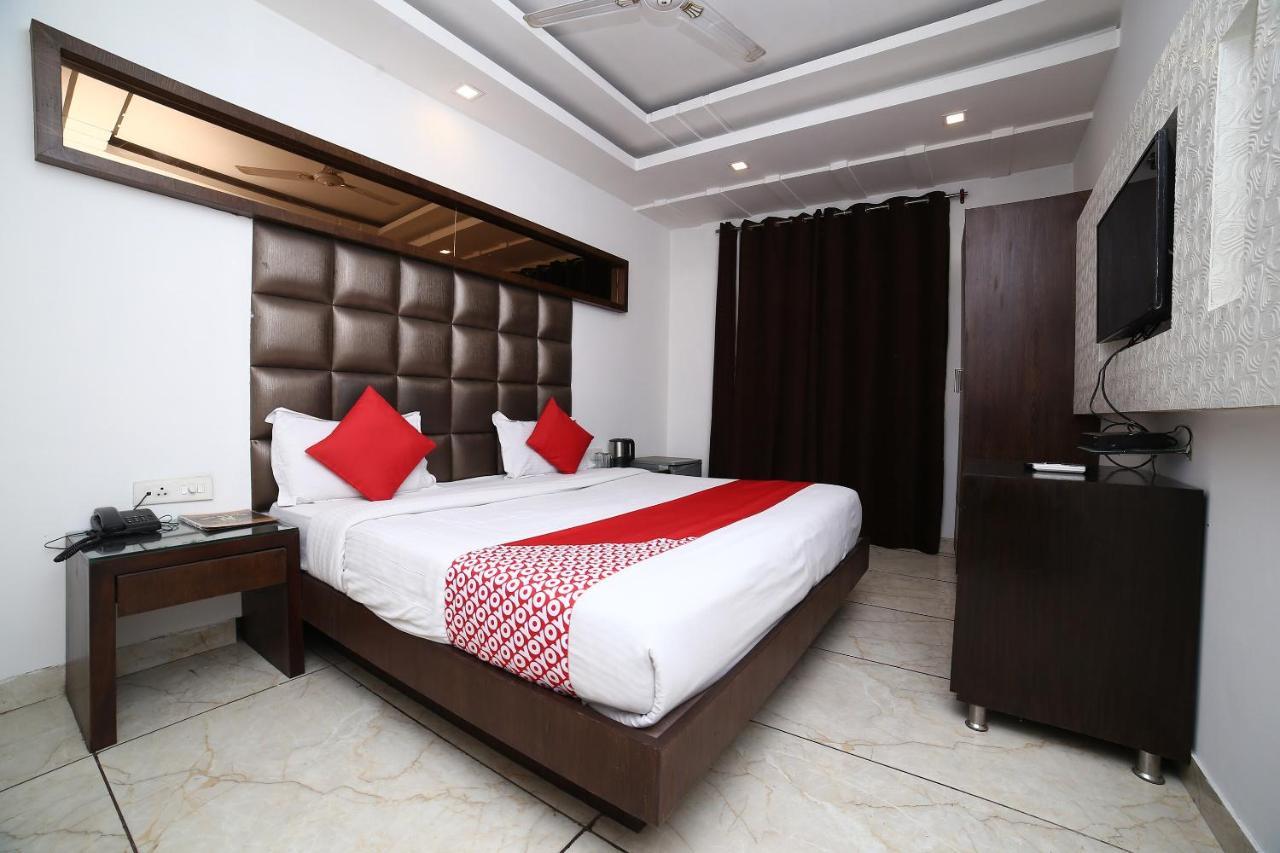 Oyo 11150 Hotel Jmd Rooms Нью-Делі Екстер'єр фото