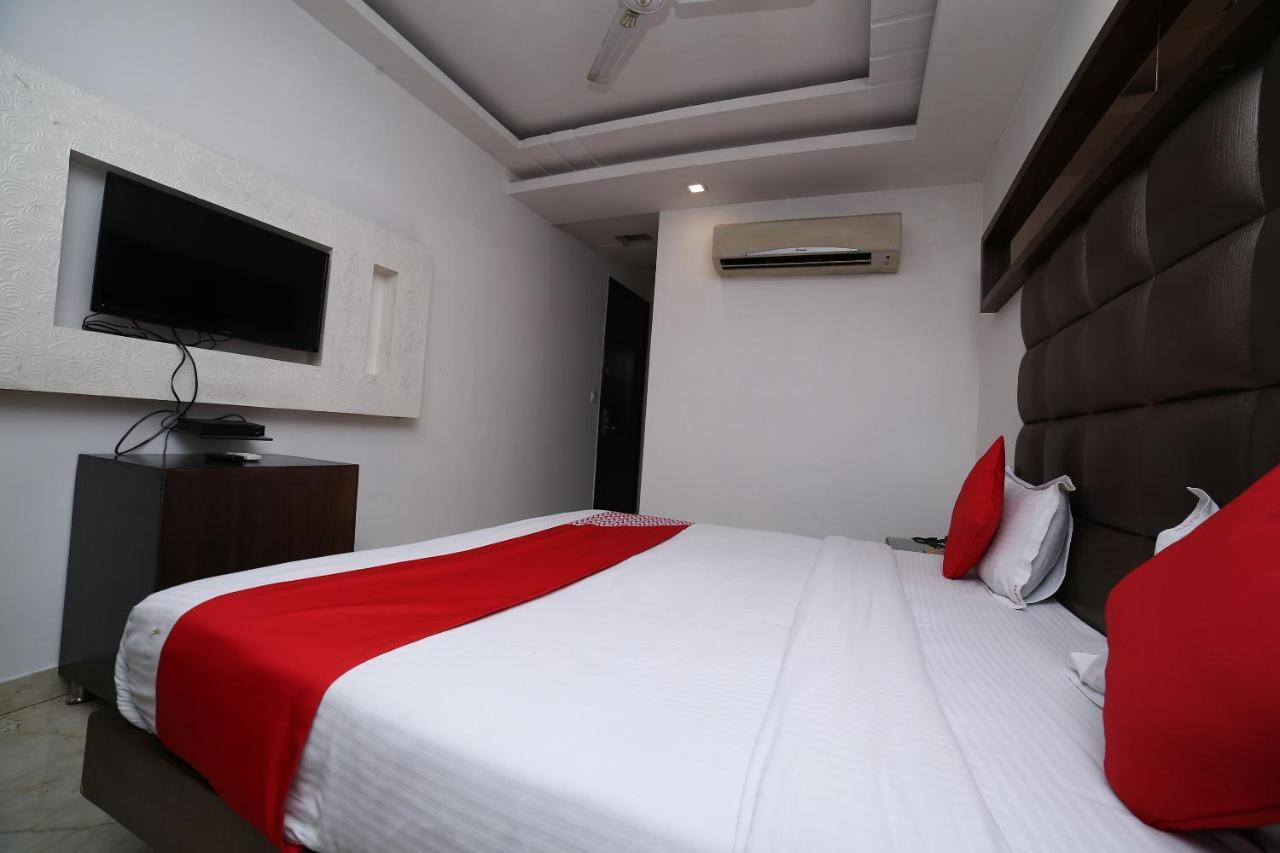 Oyo 11150 Hotel Jmd Rooms Нью-Делі Екстер'єр фото
