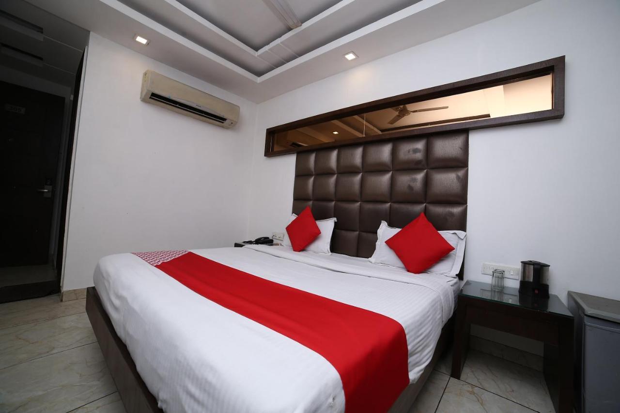 Oyo 11150 Hotel Jmd Rooms Нью-Делі Екстер'єр фото